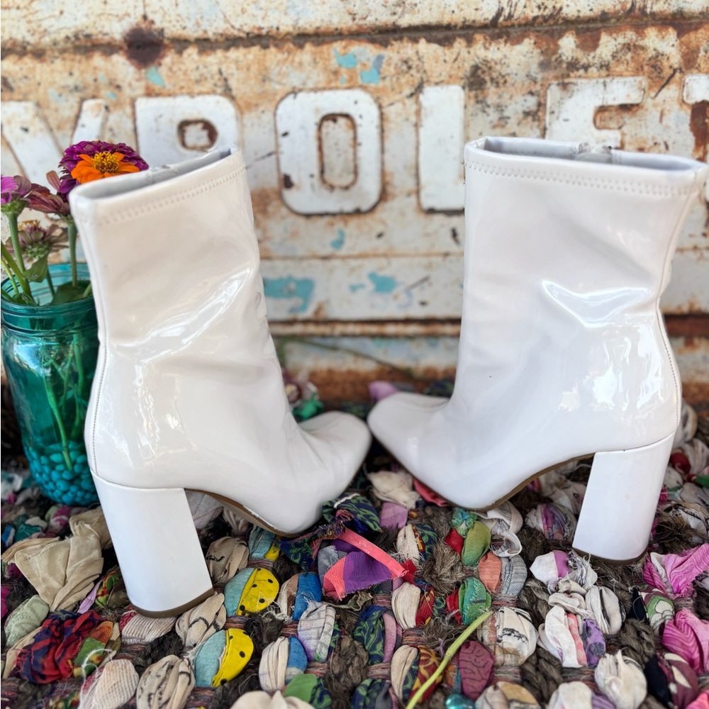 Steve Madden Shiny White Heeled Boots